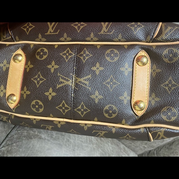 LOUIS VUITTON GALLIERA - Picture 11 of 13